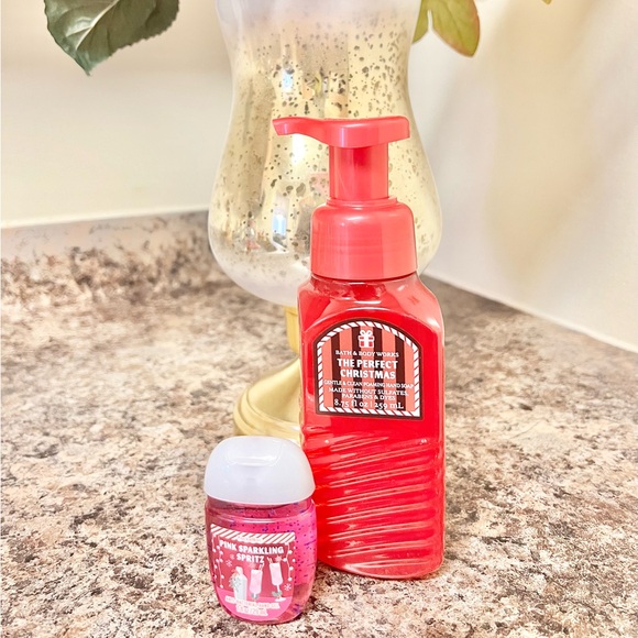 Brand New: The Perfect Christmas Hand Soap - Unisex - Picture 7 of 8